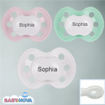 Pakke med 3 stk. Baby Nova sutter med navn (Lyser�d, Hvid, Mint Gr�n) Symmetriske Silikone fra 6 md.